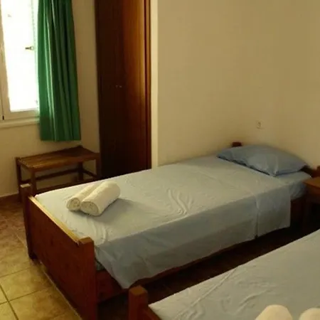 Leone - Skiathos Island Τρούλος